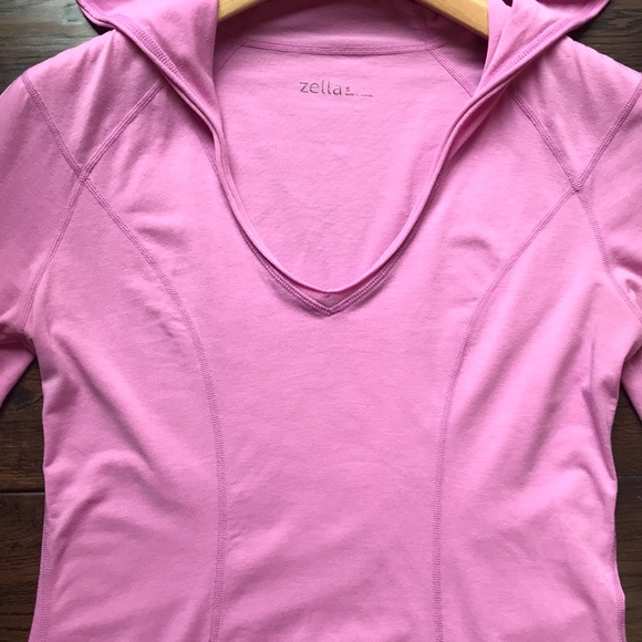 Zella hooded lightweight athletic top - Picture 7 of 11